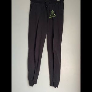 Black sweatpants, size medium, VERDE